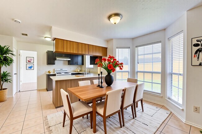 Building Photo - 14311 Rainy Sun Cir