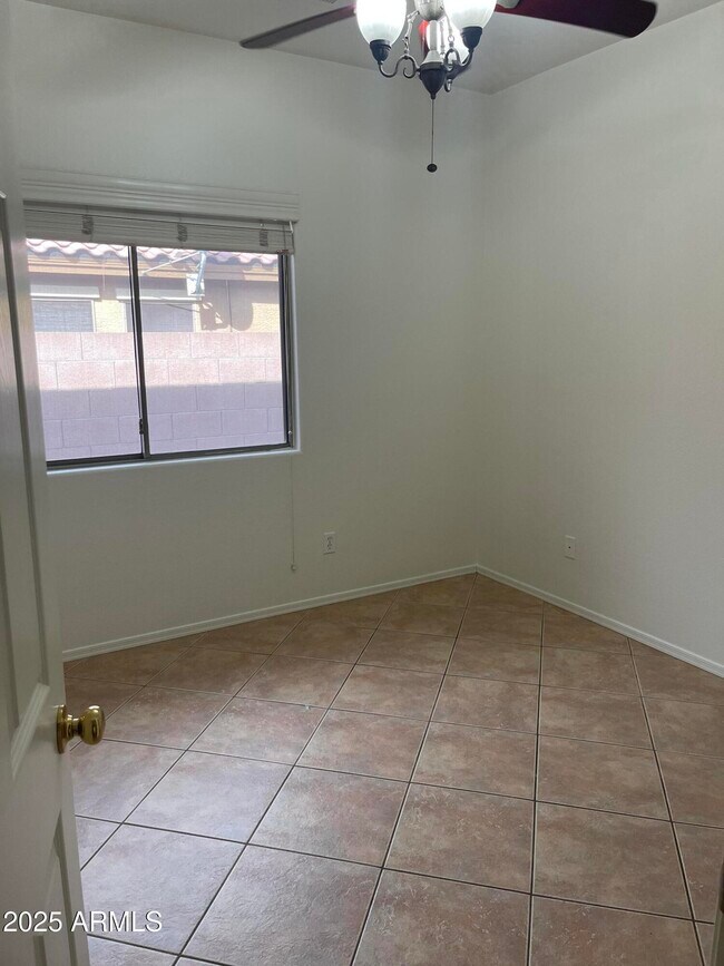 Building Photo - 18785 E Kingbird Dr
