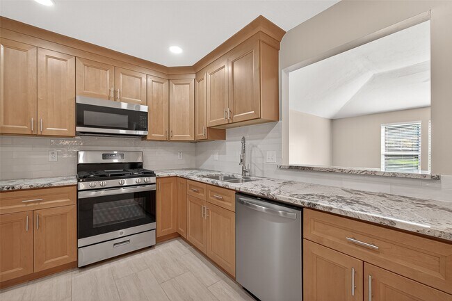 Building Photo - 1010 Valley Ranch Dr