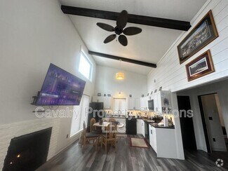 Building Photo - 4213-4213 Trinity Rd