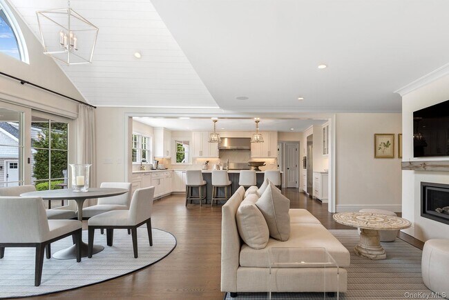 Building Photo - 150 Harvest Ln