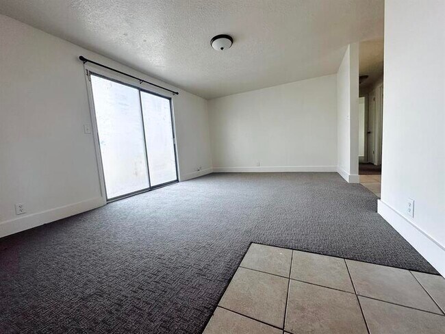 Building Photo - 305 S 100 E