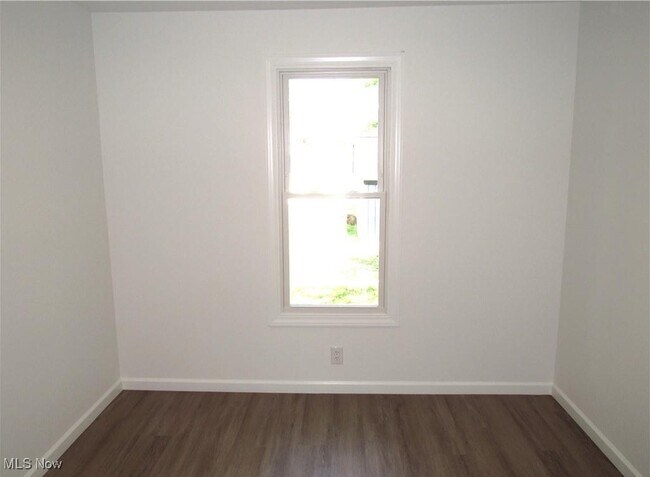 Building Photo - 5265 W 149th St