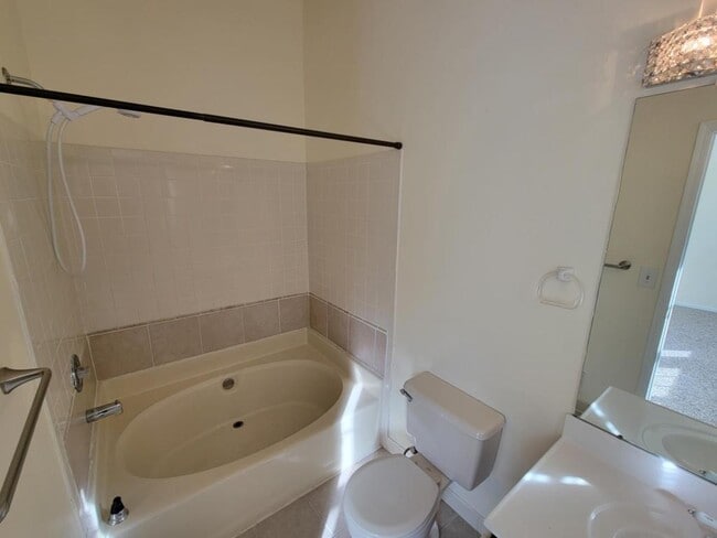 Building Photo - 1 Jodhpur Ct