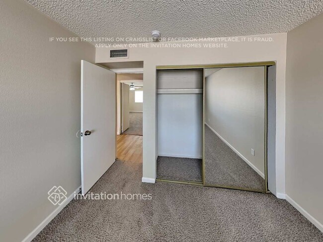 Building Photo - 9023 W Harmont Dr