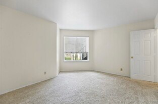 Building Photo - 1802 E 66th Pl