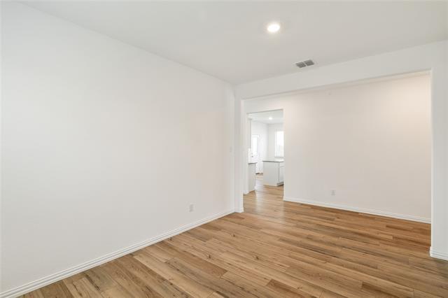 Building Photo - 4905 Woodloch Dr