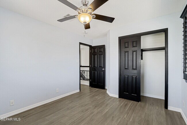 Building Photo - 13913 Golden Mesa Ct