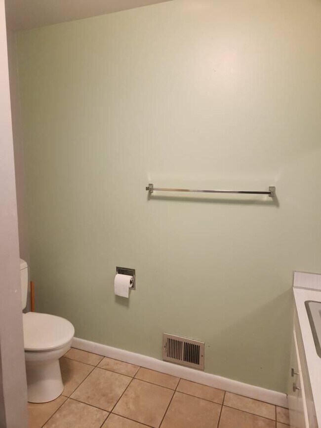 Building Photo - 2408 Cutler Ave NE