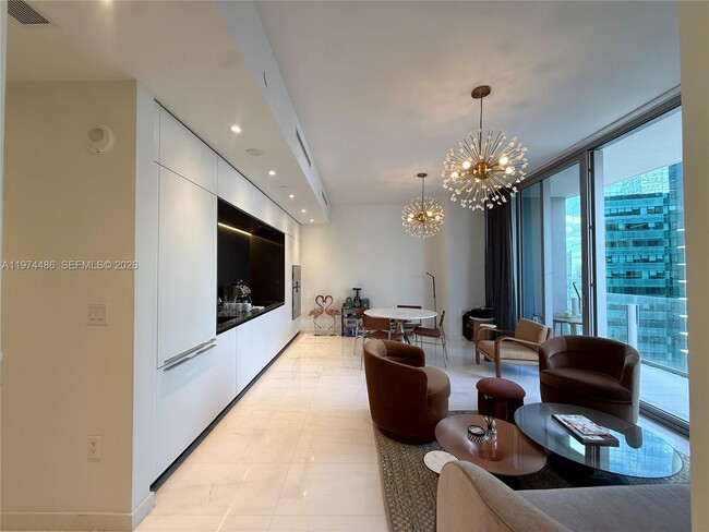 Building Photo - 300 Biscayne Blvd Way