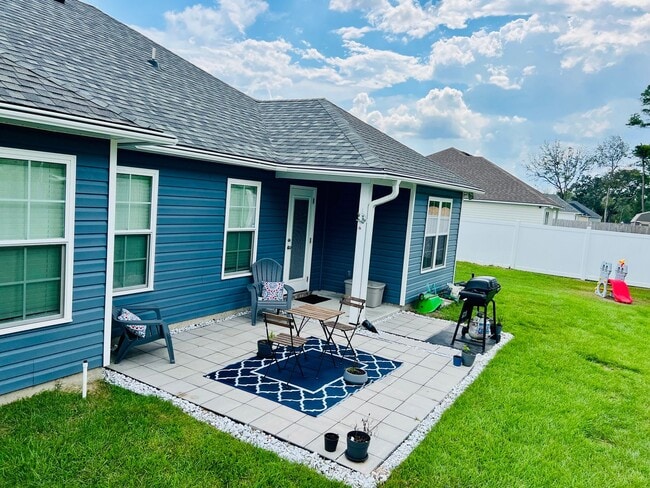 Building Photo - $500 Move-in Discount! Modern 4-Bedroom Home with Open Layout, Spacious Kitchen & Private Master ...