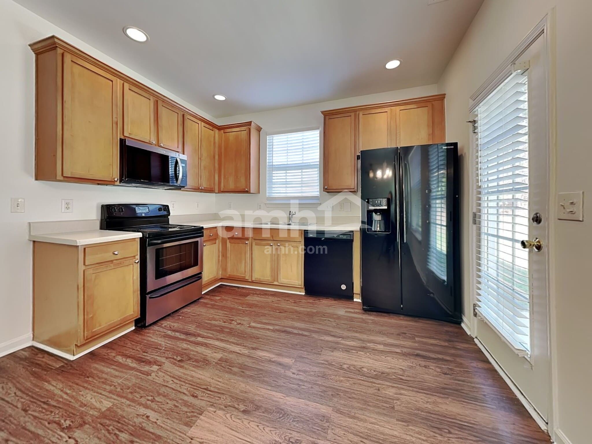 Building Photo - 5716 Running Fox Ln