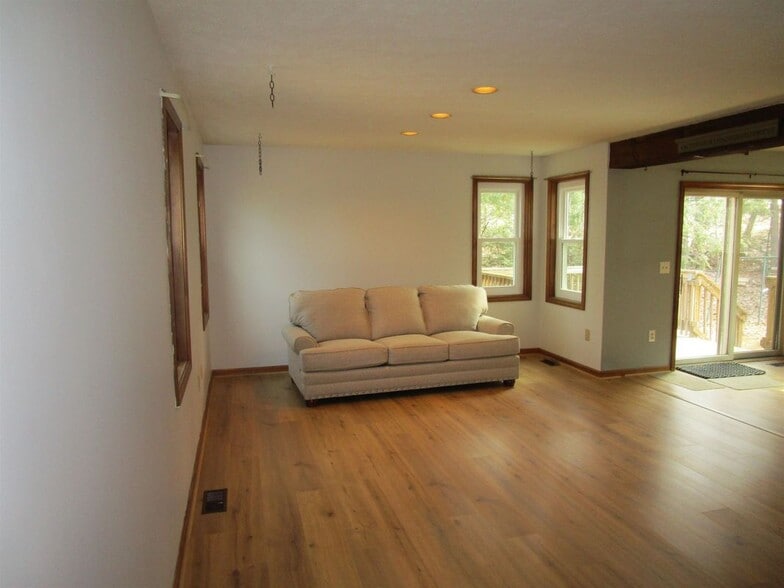 Building Photo - 24 Bobbys, 2