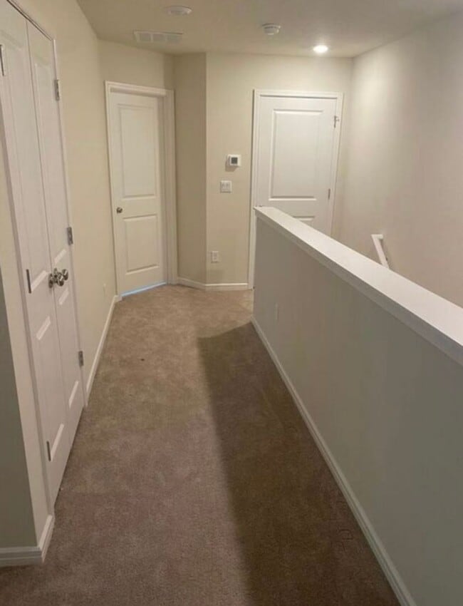 Building Photo - Isles of Lake Nona!! 3 Bedroom 2.5 Bathroom Townhome