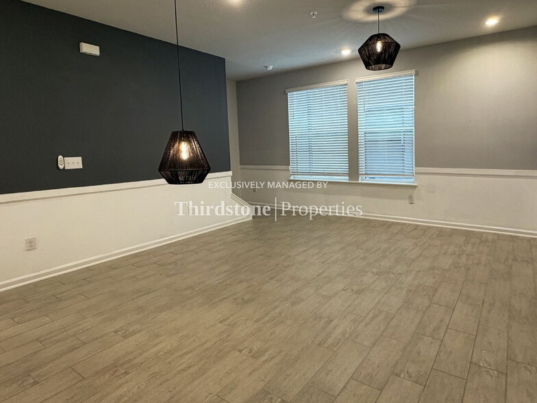 Building Photo - 1090 Farwell St