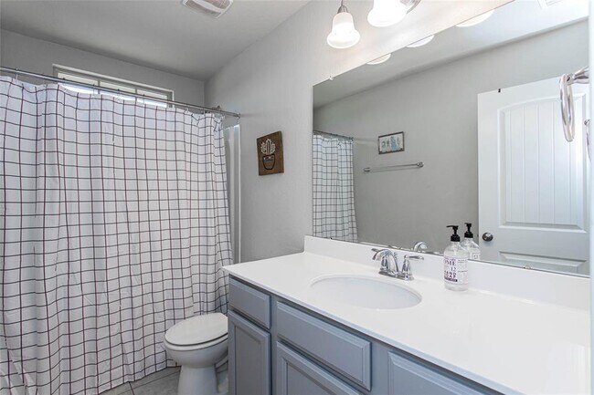 Building Photo - 5305 Traviston Dr