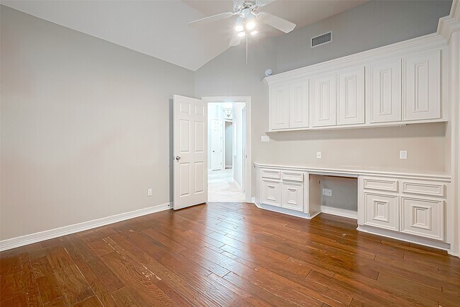 Building Photo - 66 Blooming Grove Ln