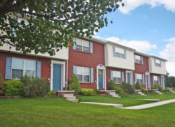 Primary Photo - Oak Drive