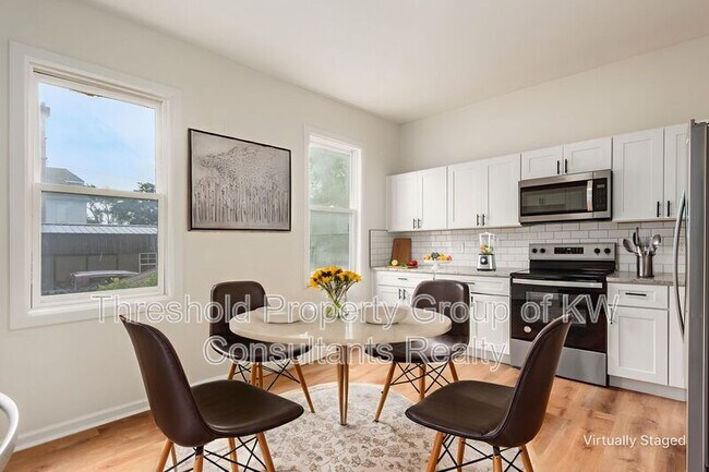 Building Photo - 865 Old Leonard Ave