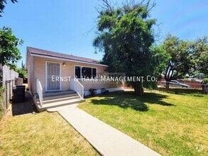 Building Photo - 15132 S Frailey Ave