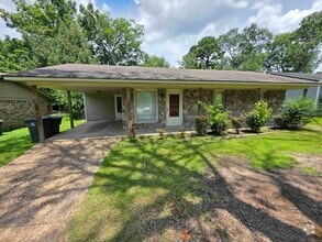 Building Photo - 5400 Southboro Dr