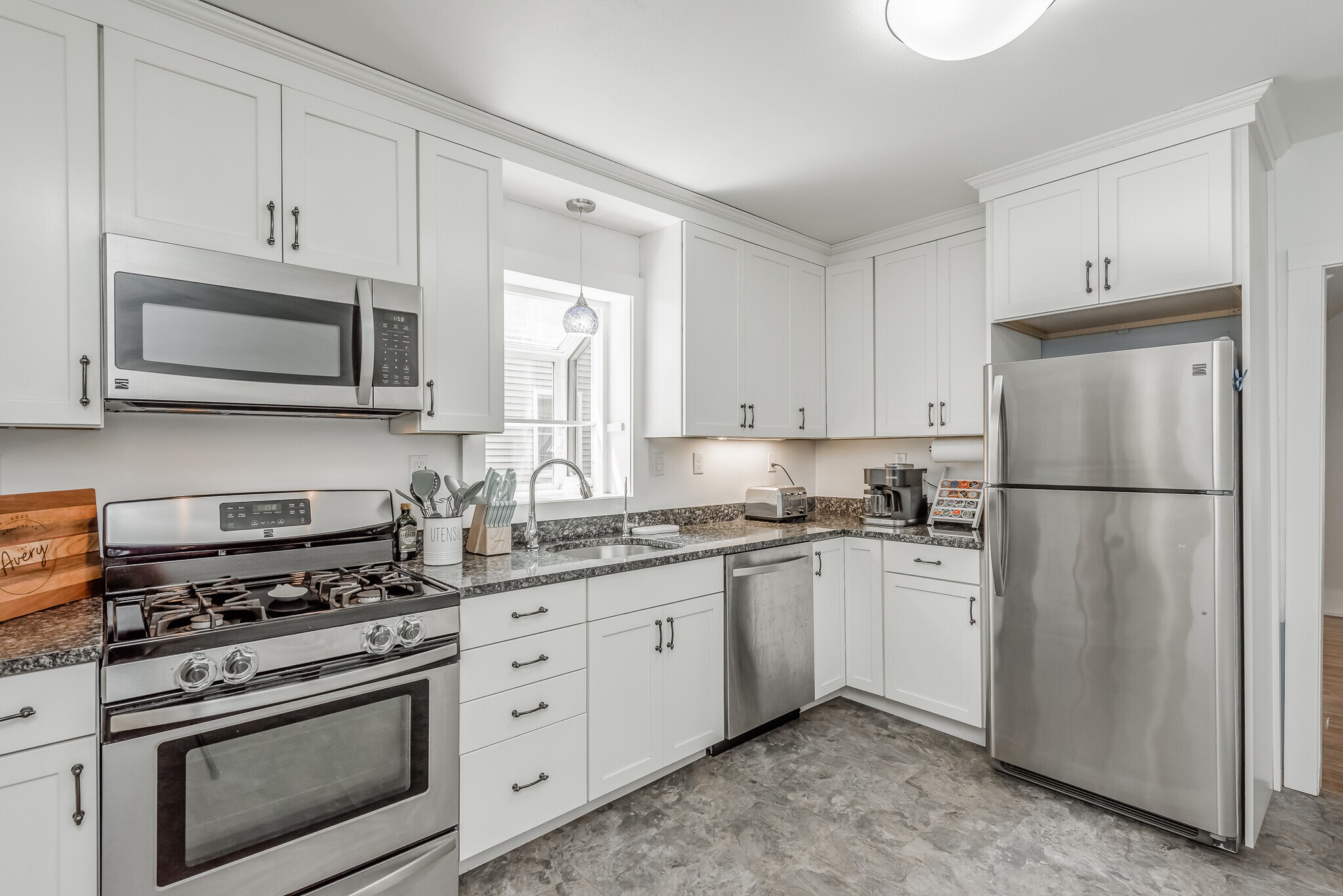 Building Photo - 21 Elsmere Rd