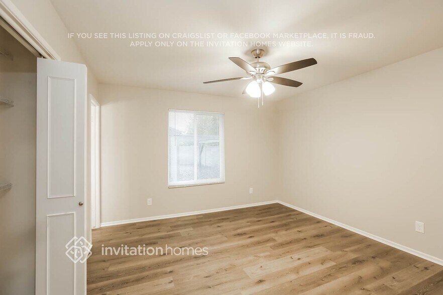 Building Photo - 486 W Gail Dr