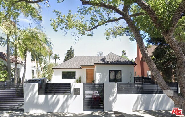 Primary Photo - 6459 Colgate Ave