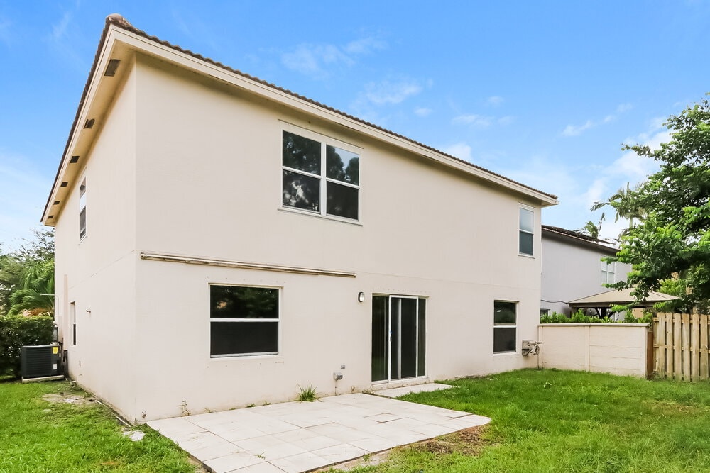 Building Photo - 6587 Rainwood Cove Ln