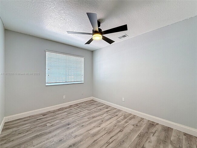Building Photo - 17372 NW 76th Ct