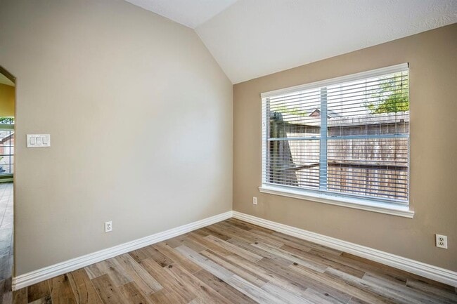 Building Photo - 5803 Sawyer Bend Ln
