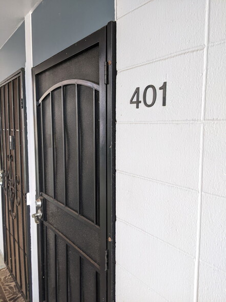 Security Door - 95-061 Waikalani Dr
