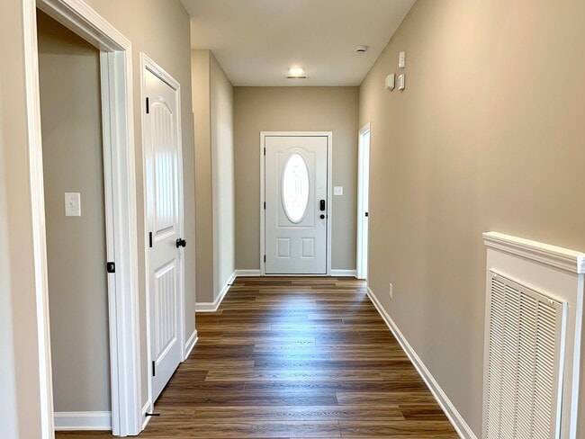 Building Photo - 413 Ayden Ln