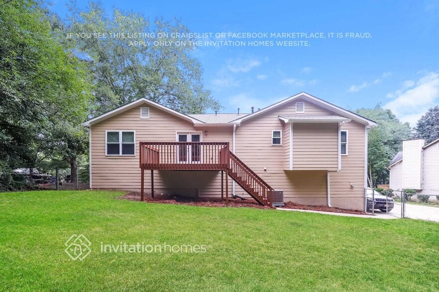 Building Photo - 3396 Spring Ridge Dr