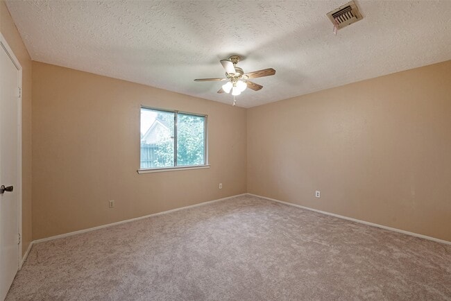 Building Photo - 2779 Forest Point Dr
