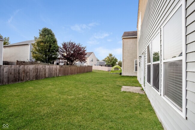 Building Photo - 10902 Spirit Dr