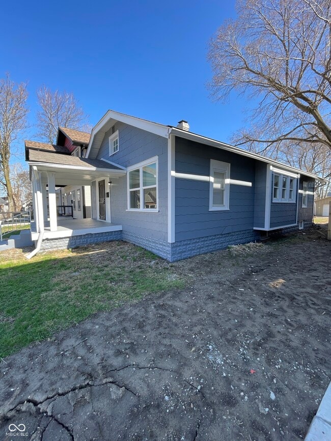 Building Photo - 1019 Churchman Ave