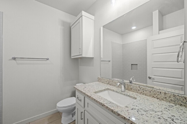 Building Photo - Brand new townhomes in Iron Horse!