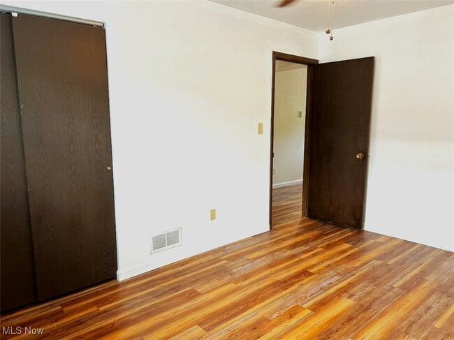 Building Photo - 105 Wildwood Dr