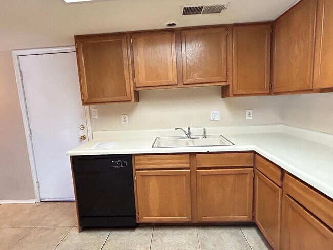 Building Photo - 4219 W Calavar Rd