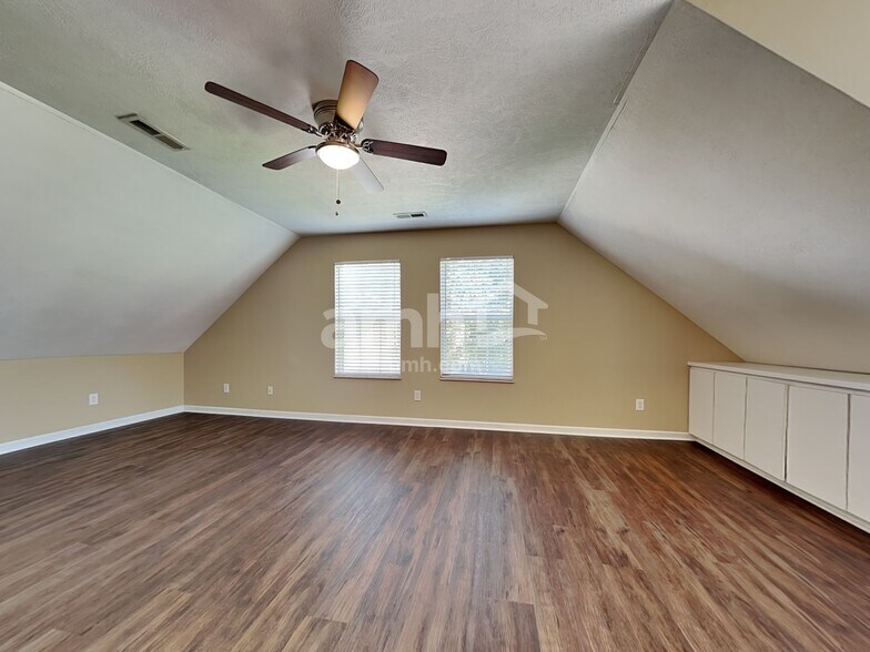 Building Photo - 6937 Cherry Grove Rd