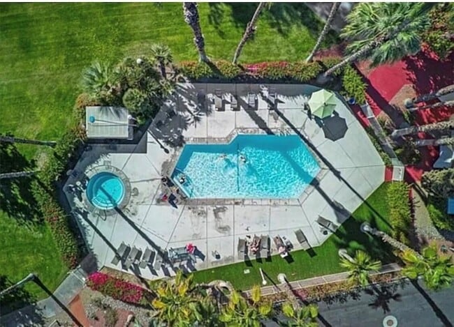 Building Photo - 6054 Montecito Dr