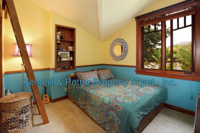 Building Photo - 508 Escalona Dr