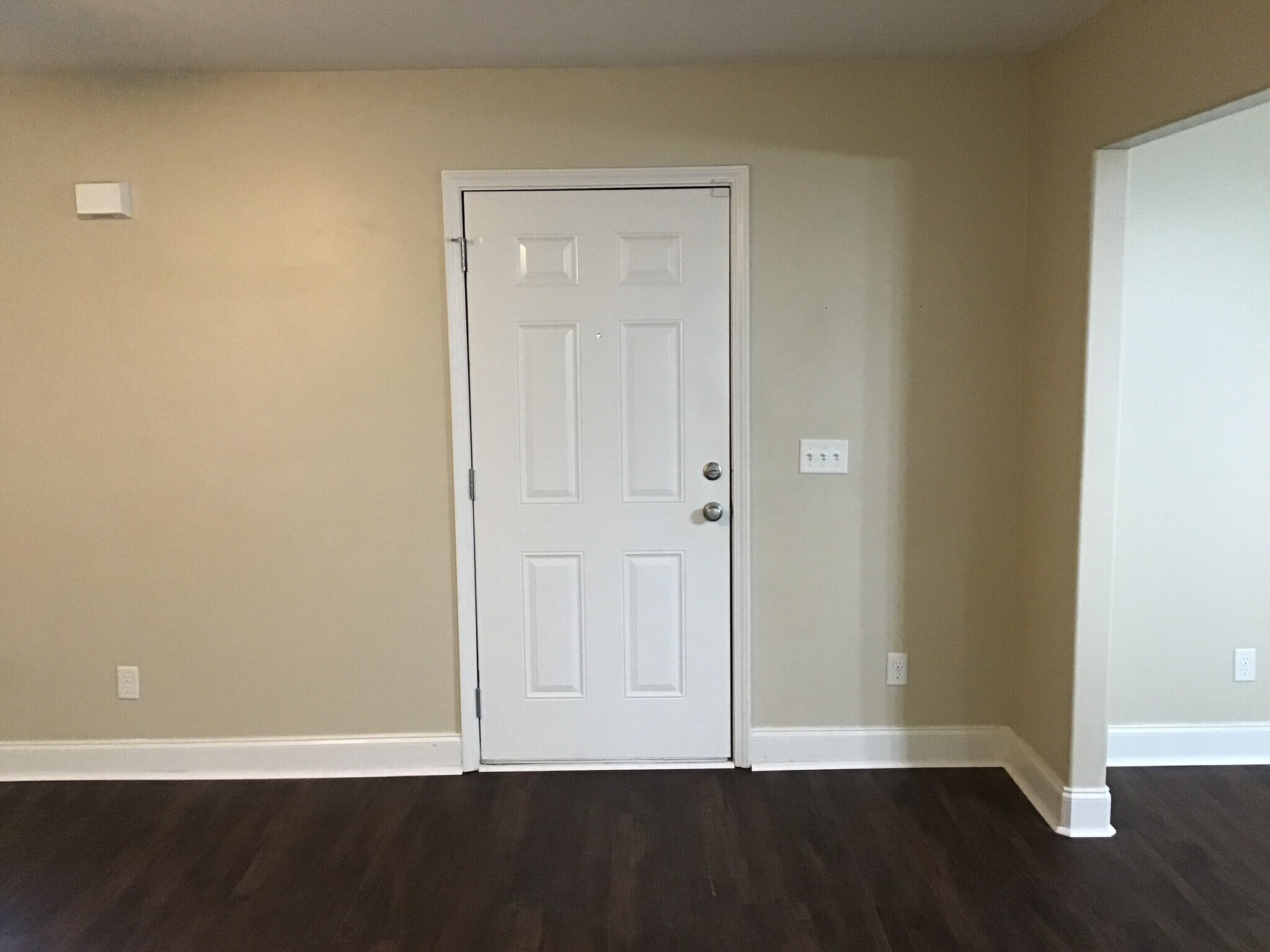 Building Photo - 130 Crossing Cir