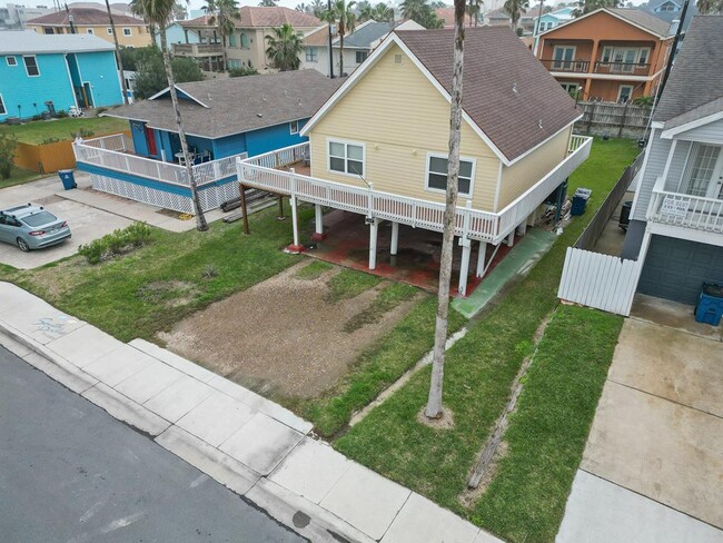 Building Photo - 117 E Polaris Dr