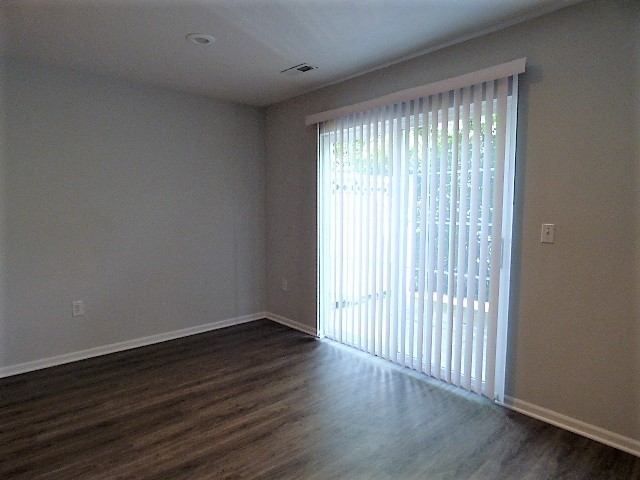 Building Photo - The Vinings Condominiums