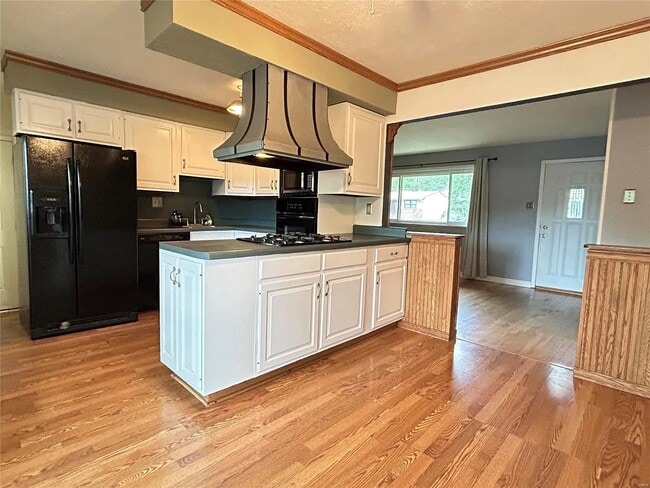 Building Photo - 840 Campion Ln