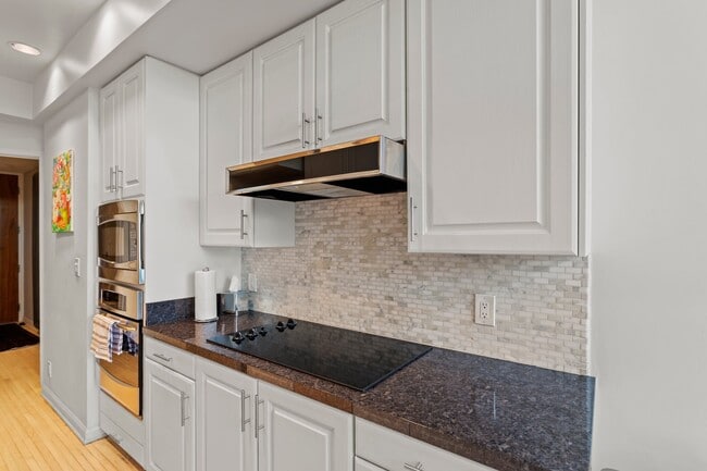 Building Photo - 200 N Swall Dr