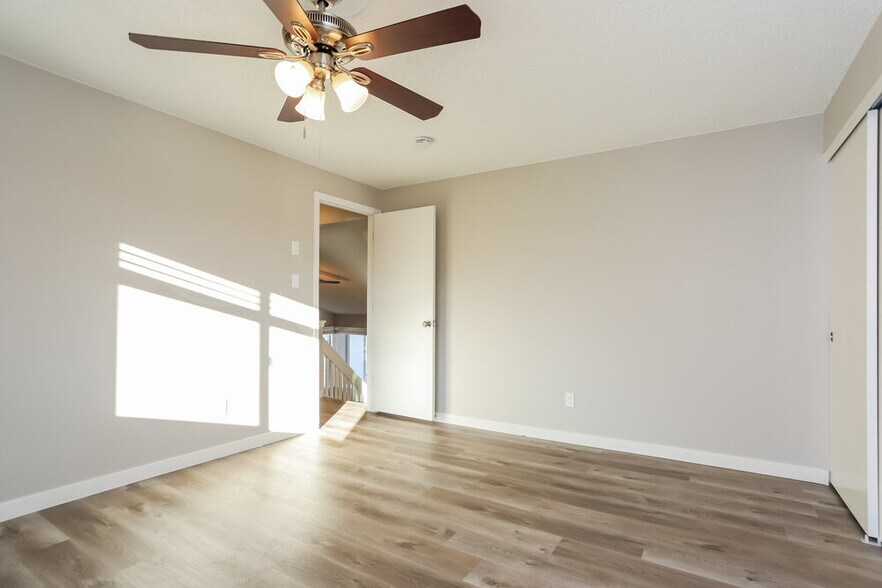 Building Photo - 12155 Elm Way