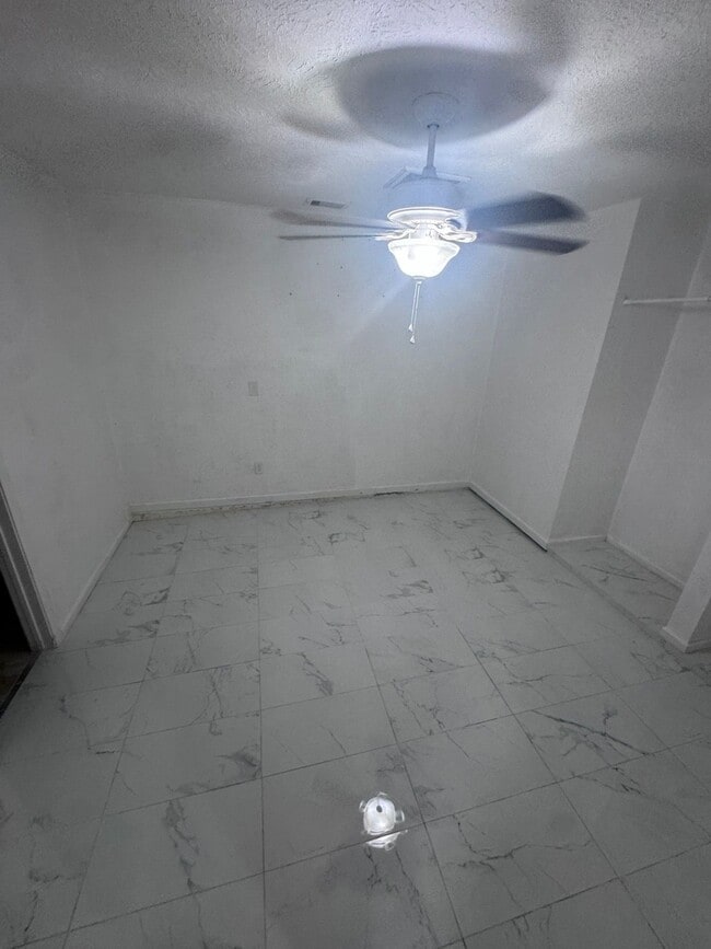Building Photo - 4603 Meadows Edge Ln